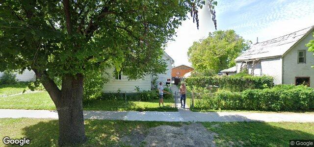 704 Stella Avenue ਦੀ ਫੋਟੋ, ਵਿਨੀਪਿਗ, ਮੈਨੀਟੋਬਾ