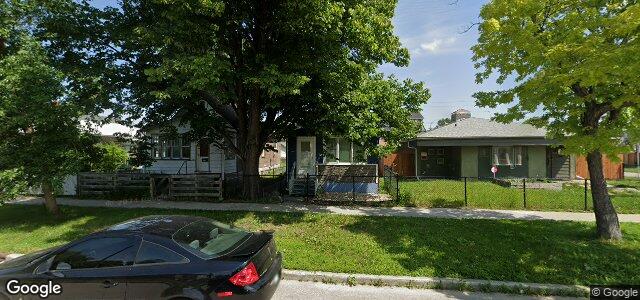 741 Flora Avenue（加拿大曼尼托巴省温尼伯市）房屋照片