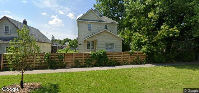 822 Flora Avenue（加拿大曼尼托巴省溫尼伯市）房屋照片