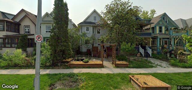 Larawan ng 640 Warsaw Avenue sa Winnipeg, Manitoba