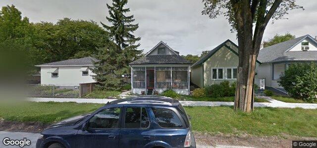 Photo of 803 Lorette Avenue in Winnipeg, Manitoba