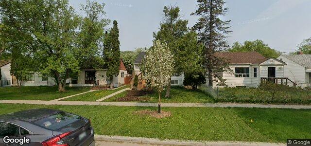 Larawan ng 833 Lorette Avenue sa Winnipeg, Manitoba