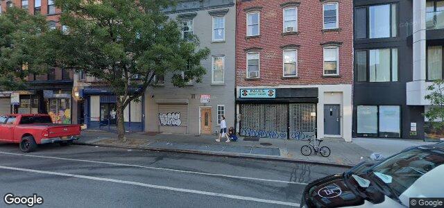 1002 Manhattan Avenue ਦੀ ਫੋਟੋ, ਵਿਨੀਪਿਗ, ਮੈਨੀਟੋਬਾ