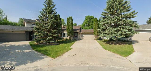 Photo of 35 Drayton Bay in Winnipeg, Manitoba
