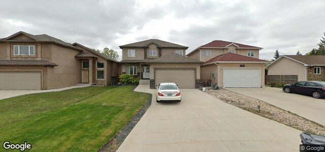 Photo of 1104 Lee Boulevard in Winnipeg, Manitoba