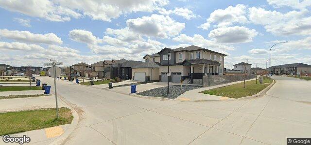 Photo of 8 Bonaventure Drive E in Winnipeg, Manitoba