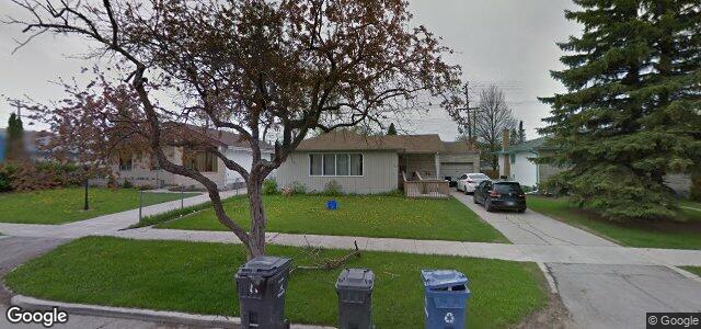 Photo of 10 Ashbury Bay in Winnipeg, Manitoba