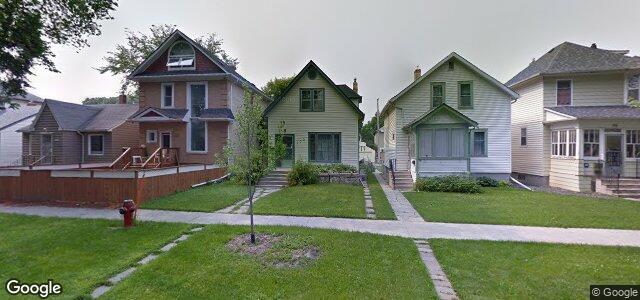 Larawan ng 100 Cobourg Avenue sa Winnipeg, Manitoba