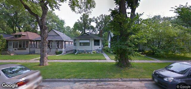 Photo of 73 Harbison Avenue W in Winnipeg, Manitoba