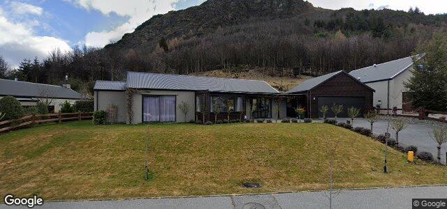 Larawan ng 71 Essex Avenue sa Winnipeg, Manitoba