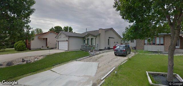 153 Skowron Crescent（加拿大曼尼托巴省温尼伯市）房屋照片