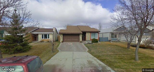 Larawan ng 157 Rutledge Crescent sa Winnipeg, Manitoba