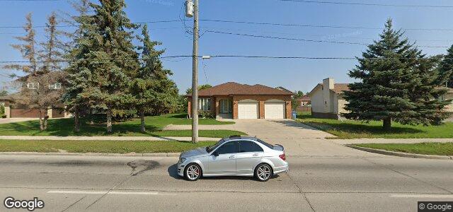 Photo of 327 Grassie Boulevard in Winnipeg, Manitoba