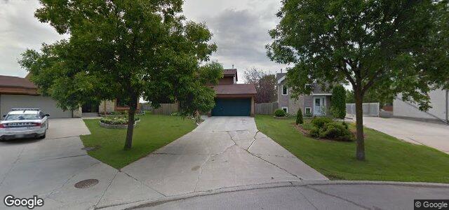 Photo of 367 Rutledge Crescent in Winnipeg, Manitoba