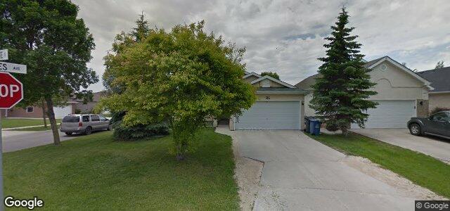 Larawan ng 40 Outhwaite Street sa Winnipeg, Manitoba