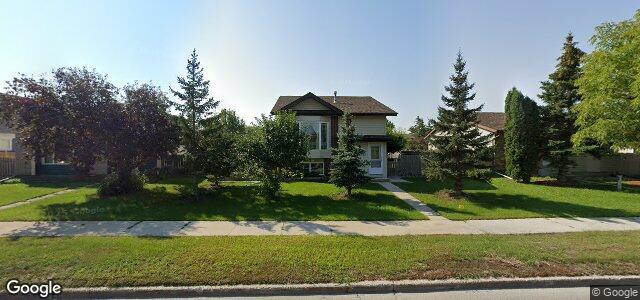 Photo of 418 Grassie Boulevard in Winnipeg, Manitoba