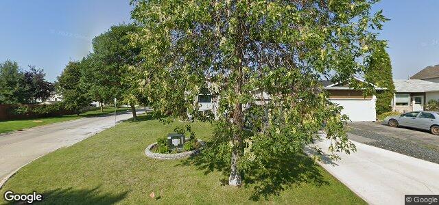 Larawan ng 68 Skowron Crescent sa Winnipeg, Manitoba