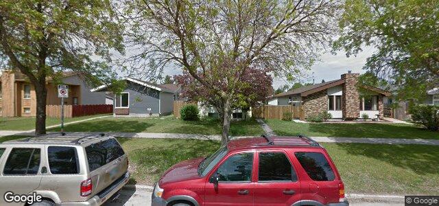 Larawan ng 213 Inkster Garden Drive sa Winnipeg, Manitoba