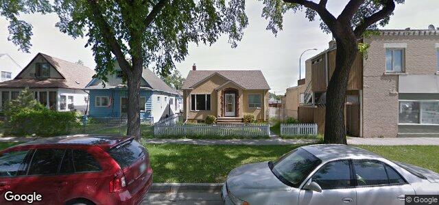 Photo of 553 Bannerman Avenue in Winnipeg, Manitoba