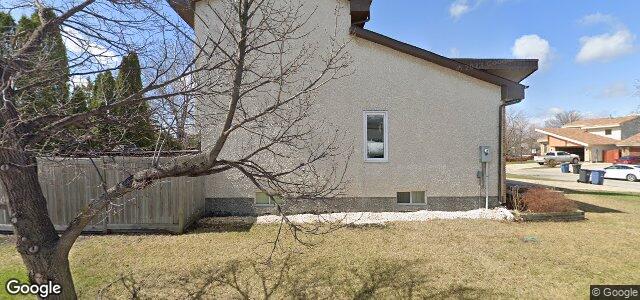 10 Pynoo Place（加拿大曼尼托巴省溫尼伯市）房屋照片