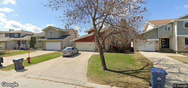 100 Peres Oblats Drive ਦੀ ਫੋਟੋ, ਵਿਨੀਪਿਗ, ਮੈਨੀਟੋਬਾ