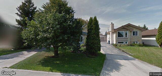 Photo of 214 Charbonneau Crescent in Winnipeg, Manitoba