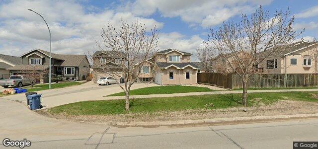 Photo of 332 De La Seigneurie Boulevard in Winnipeg, Manitoba