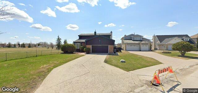 Photo of 46 Waterfront Road in Winnipeg, Manitoba