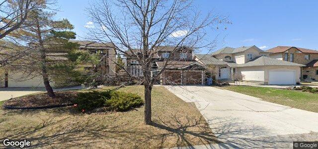 77 Surfside Crescent（加拿大曼尼托巴省溫尼伯市）房屋照片