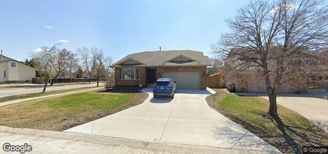 Photo of 94 Huppe Bay in Winnipeg, Manitoba