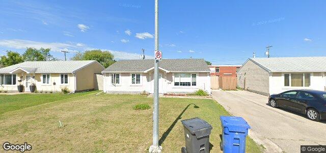 Larawan ng 10 Cornwall Boulevard sa Winnipeg, Manitoba