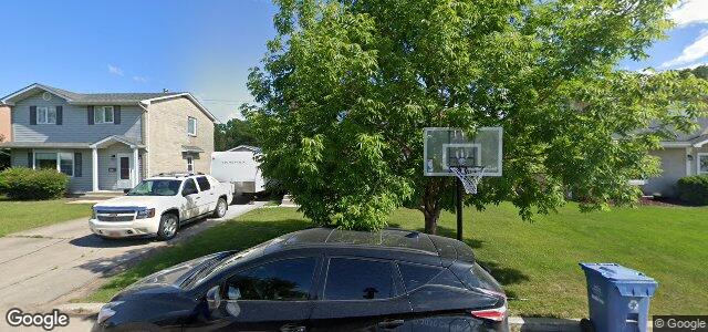 151 Braintree Crescent（加拿大曼尼托巴省温尼伯市）房屋照片