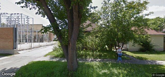 Larawan ng 212 Semple Avenue sa Winnipeg, Manitoba