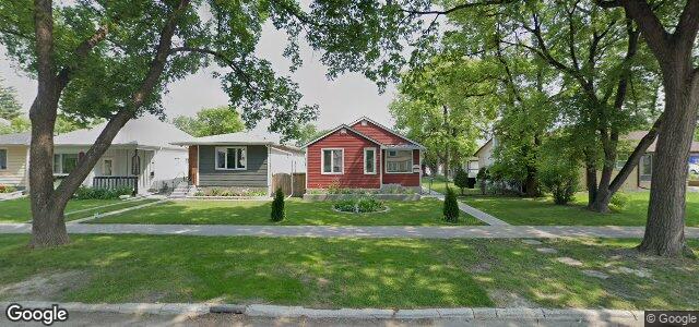 Photo of 319 Semple Avenue in Winnipeg, Manitoba