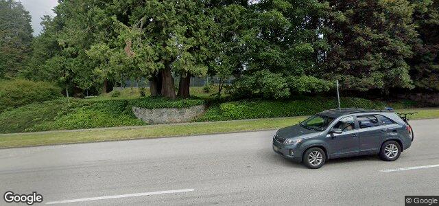 Photo of 327 Royal Avenue in Winnipeg, Manitoba