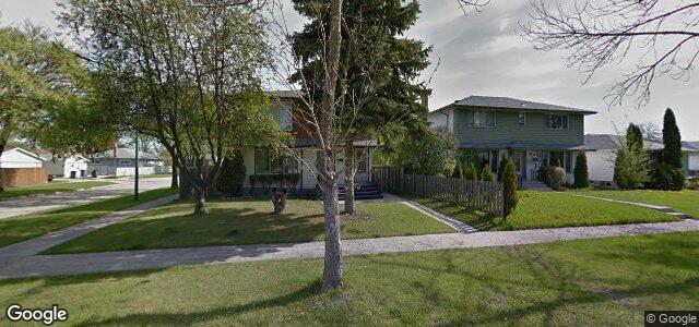 Larawan ng 407 Semple Avenue sa Winnipeg, Manitoba