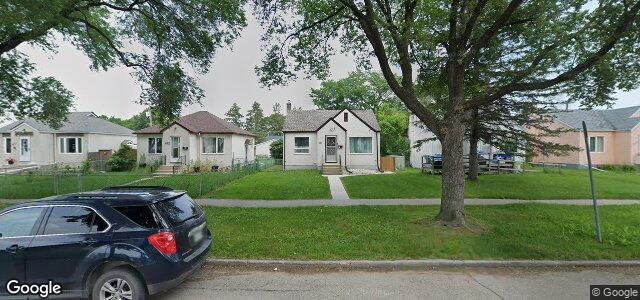 Photo of 433 Smithfield Avenue in Winnipeg, Manitoba