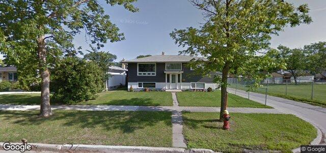 Photo of 123 Ralph Avenue E in Winnipeg, Manitoba