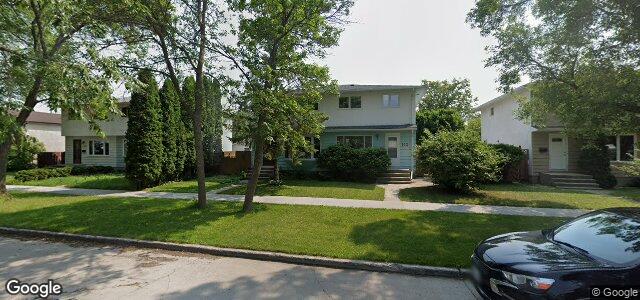 Photo of 144 Thom Avenue E in Winnipeg, Manitoba