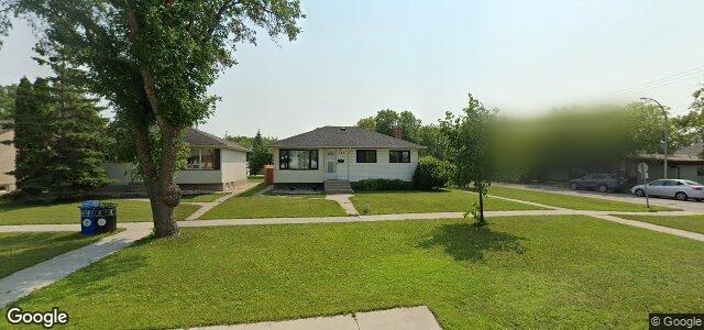 Larawan ng 390 Kildare Avenue E sa Winnipeg, Manitoba