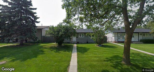 Photo of 432 Dowling Avenue E in Winnipeg, Manitoba