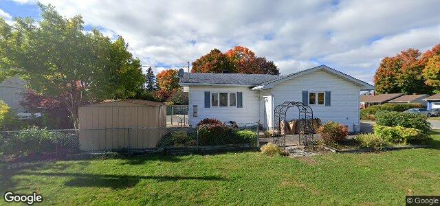 Larawan ng 30 Oakview Avenue sa Winnipeg, Manitoba