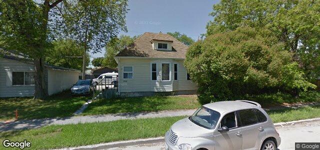 Photo of 222 Brooklyn Street in Winnipeg, Manitoba