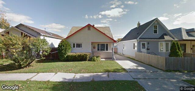 Photo of 385 Roseberry Street in Winnipeg, Manitoba
