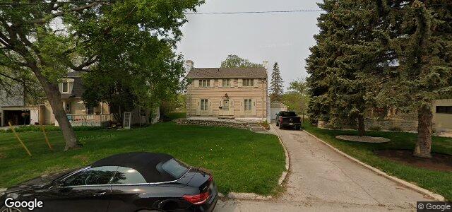 Photo of 387 Kingston Crescent in Winnipeg, Manitoba