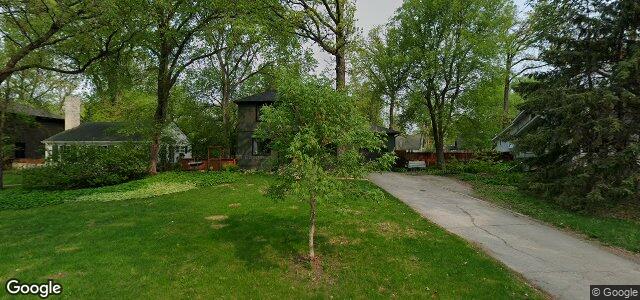 Photo of 436 Kingston Crescent in Winnipeg, Manitoba