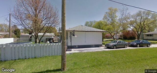 Larawan ng 2 Aldrich Avenue sa Winnipeg, Manitoba
