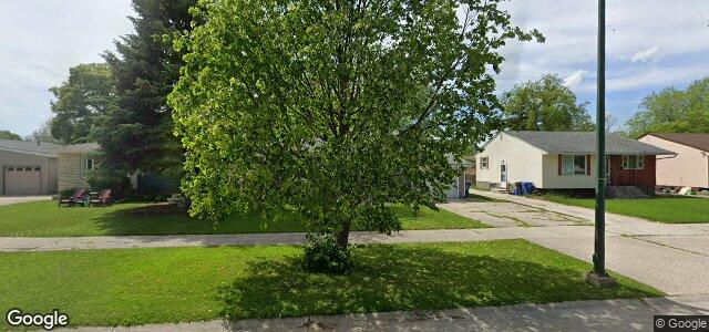 430 Greenacre Boulevard（加拿大曼尼托巴省温尼伯市）房屋照片