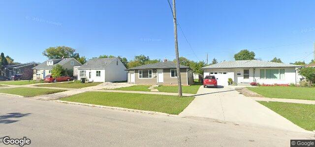 512 Country Club Boulevard ਦੀ ਫੋਟੋ, ਵਿਨੀਪਿਗ, ਮੈਨੀਟੋਬਾ