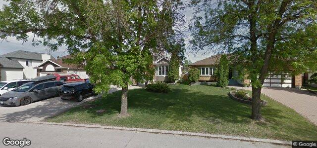 Larawan ng 127 Simkin Drive sa Winnipeg, Manitoba